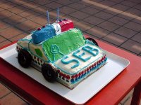 nov 03 - seb\'s bd party - cake.jpg